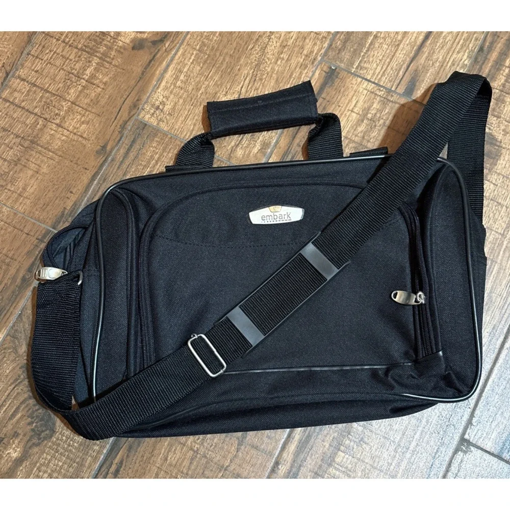 Embark Nylon Duffle Sport/Travel Bag w/2 Zipper Pockets/Shoulder Strap & Handles